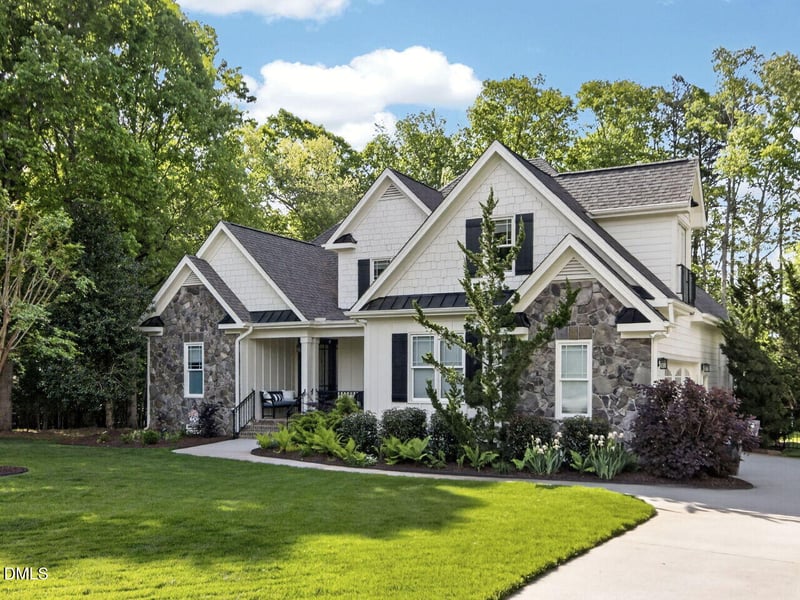 1006 Canterbury Ct, Youngsville, NC 27596