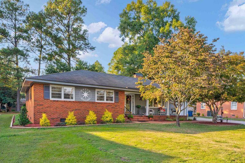 1006 S Crescent Dr, Smithfield, NC 27577