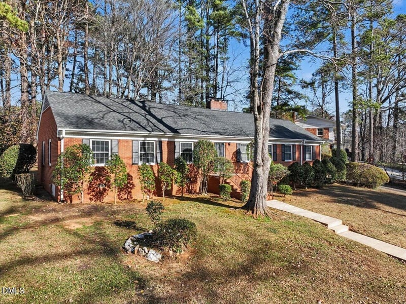 1006 Cuscowilla, Cary, NC 27511