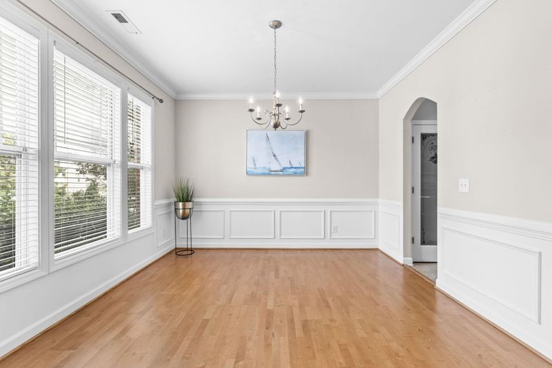 1006 Custom Oak Ln, Fuquay Varina, NC 27526
