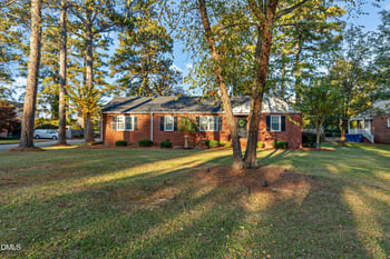 1006 Divine St, Dunn, NC 28334