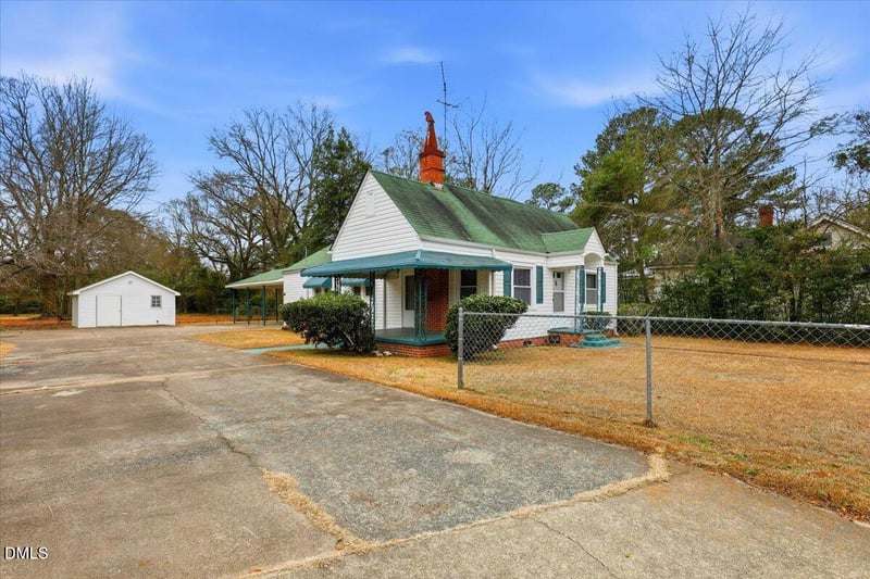 1006 E Elm St, Goldsboro, NC 27530