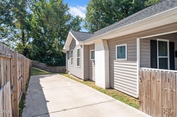 1006 Holloway St, Durham, NC 27701