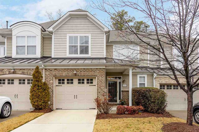 1006 Kingston Grove Dr, Cary, NC 27519