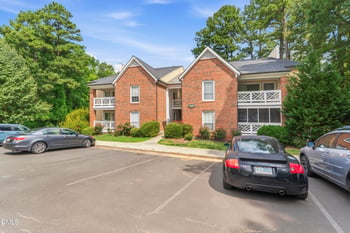 1006 Kingswood Dr #J, Chapel Hill, NC 27517
