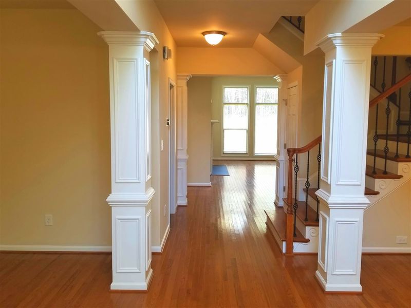 1006 Lakeview Rd, Durham, NC 27712