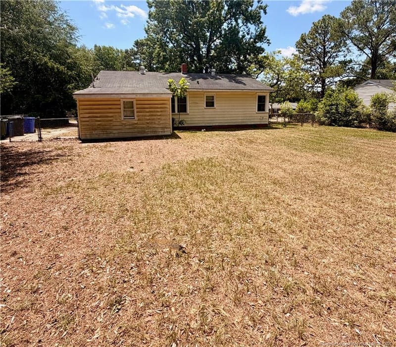 1006 Sandalwood Dr, Fayetteville, NC 28304