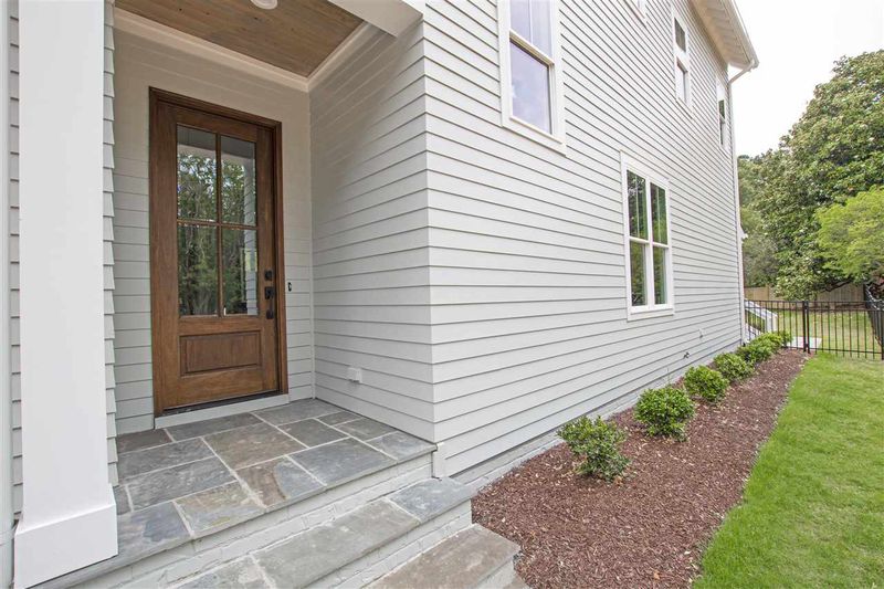 1006 Schaub Dr, Raleigh, NC 27606