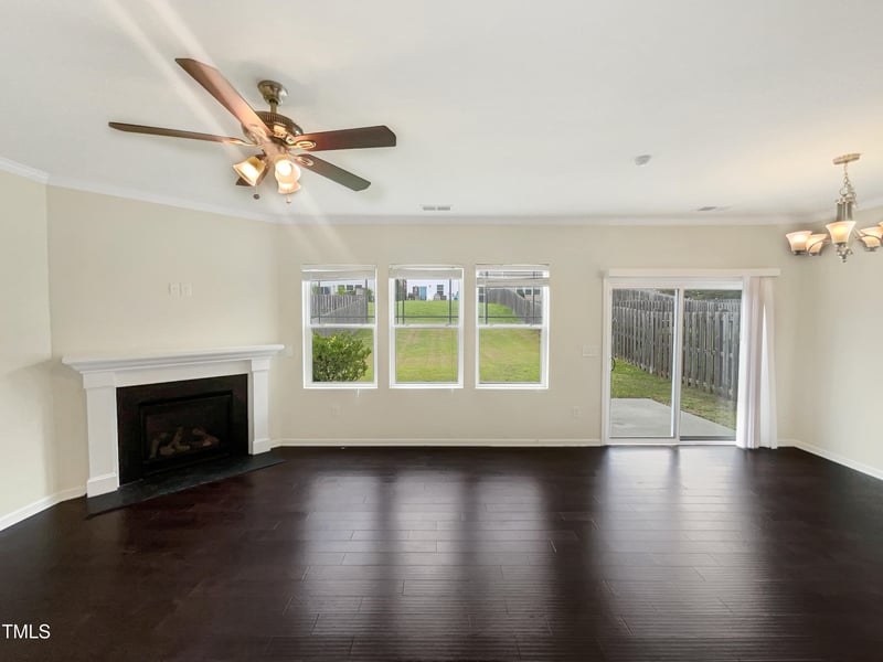 1006 Spacious Skies Ln, Durham, NC 27703