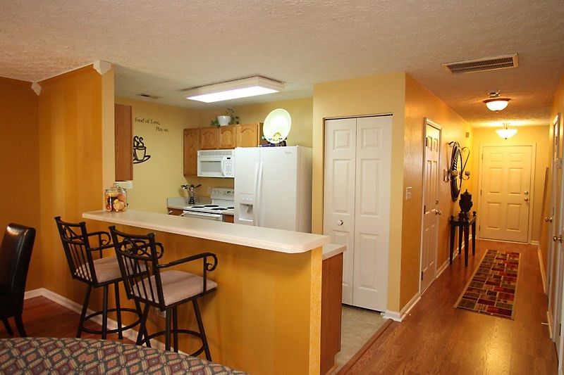 1006 Stennis Way, Durham, NC 27703