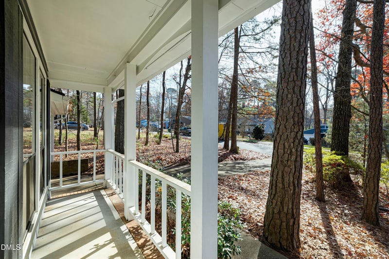 1006 Suterland Rd, Cary, NC 27511