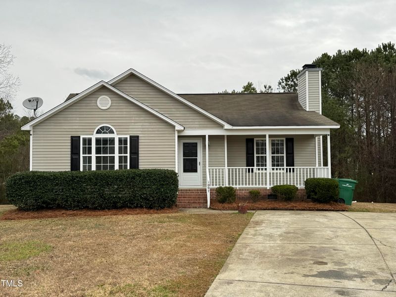 1007 S Barnfeild Ct, Fuquay Varina, NC 27526