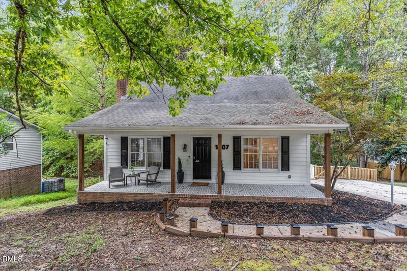 1007 Castalia Dr, Cary, NC 27513