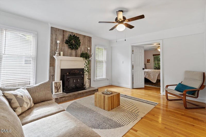 1007 Castalia Dr, Cary, NC 27513