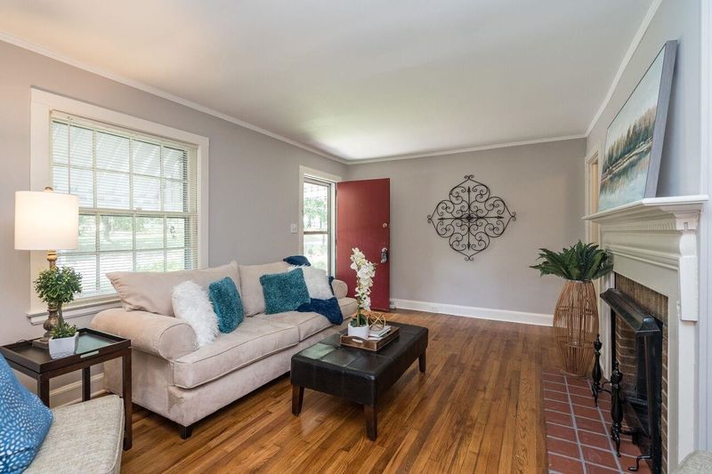 1007 S Duke St S, Durham, NC 27707