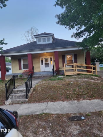1007 Grace Ave, Burlington, NC 27217