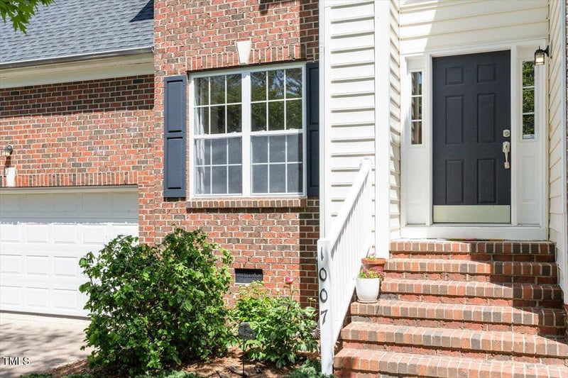 1007 Grandover Dr, Durham, NC 27713