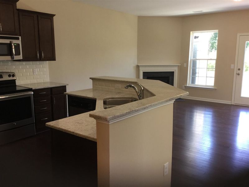1007 Renewal Pl, Raleigh, NC 27603