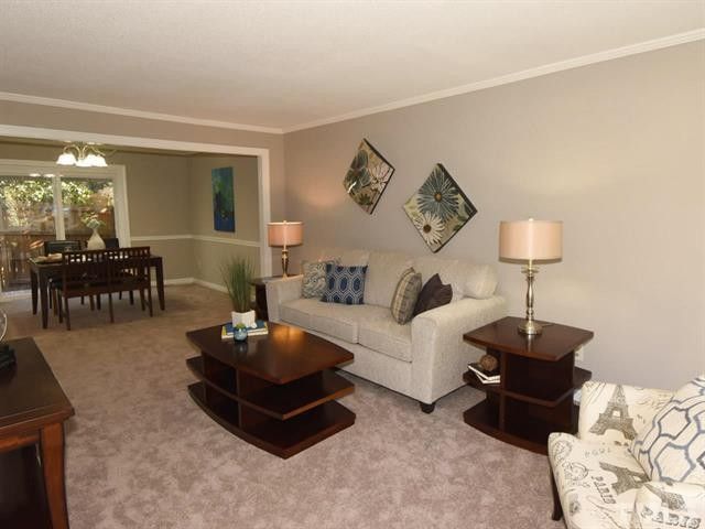 1007 Surrey Ct, Cary, NC 27511