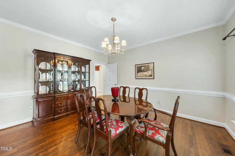 1007 Surry Dale Ct, Apex, NC 27502