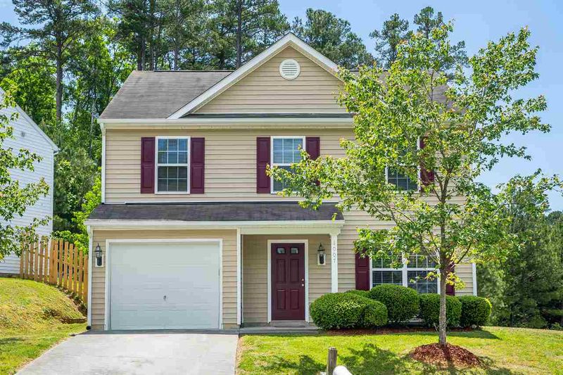 1007 Woodside Park Ln, Durham, NC 27704