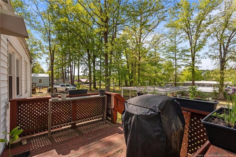 1008 S 7th St, Sanford, NC 27330