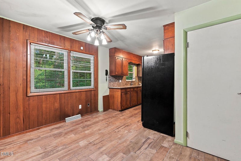1008 Beverly Dr, Raleigh, NC 27610