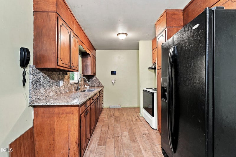 1008 Beverly Dr, Raleigh, NC 27610