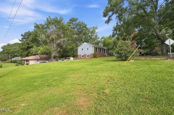 1008 Beverly Dr, Raleigh, NC 27610