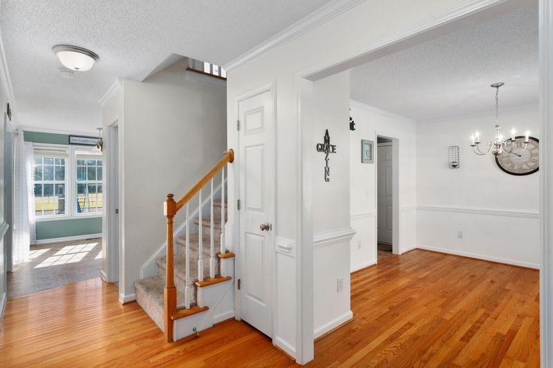1008 Blue River Farm Dr, Raleigh, NC 27603