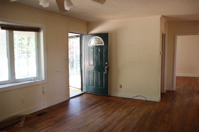 1008 E Club Blvd, Durham, NC 27704