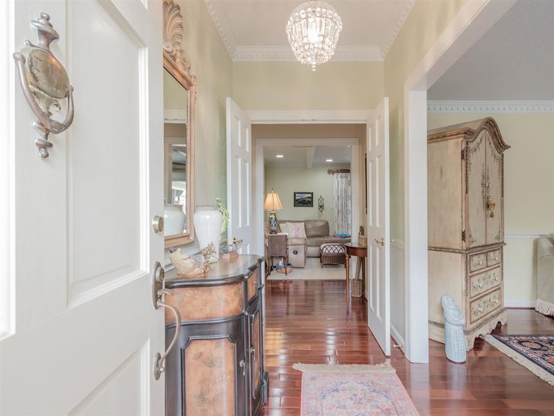 1008 S Crescent Dr, Smithfield, NC 27577