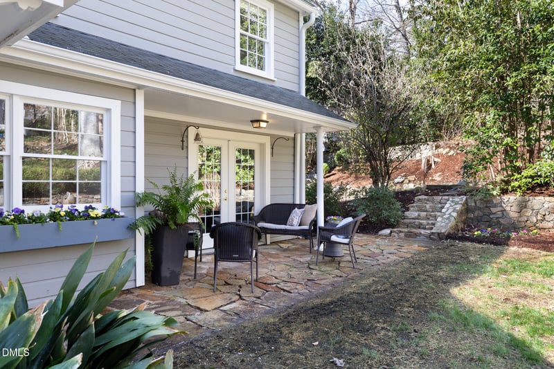 1008 Dawes St, Chapel Hill, NC 27516