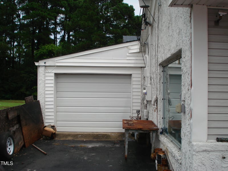 1008 Denim Dr, Erwin, NC 28339