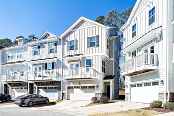 1008 Diamond Dove Ln, Apex, NC 27502