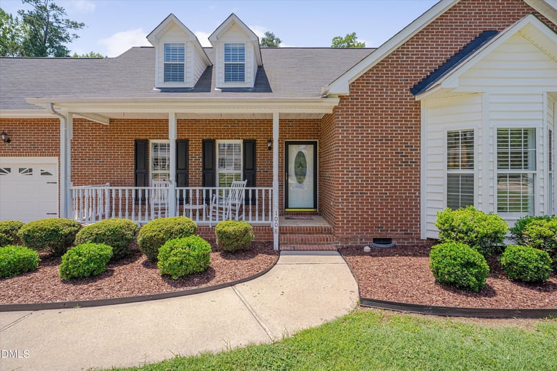 1008 Edenburghs Keep Dr, Knightdale, NC 27545
