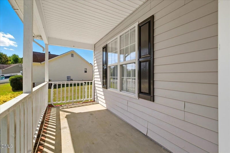 1008 Fieldhaven Dr, Fuquay Varina, NC 27526