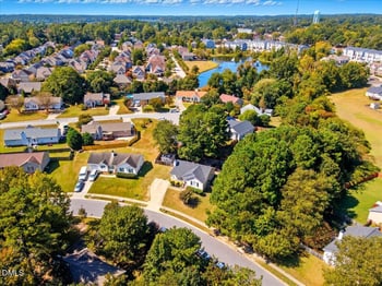 1008 Fieldhaven Dr, Fuquay Varina, NC 27526