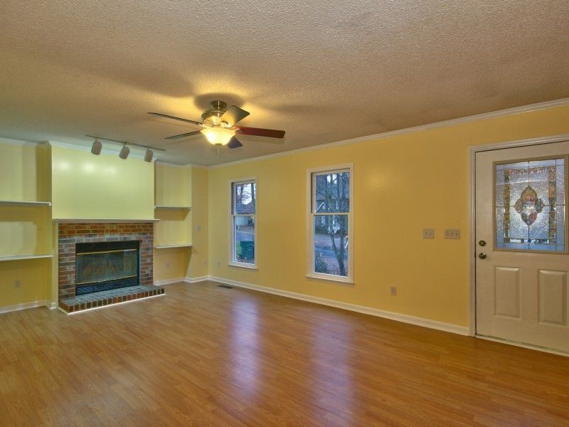 1008 Glenrose Dr, Durham, NC 27703