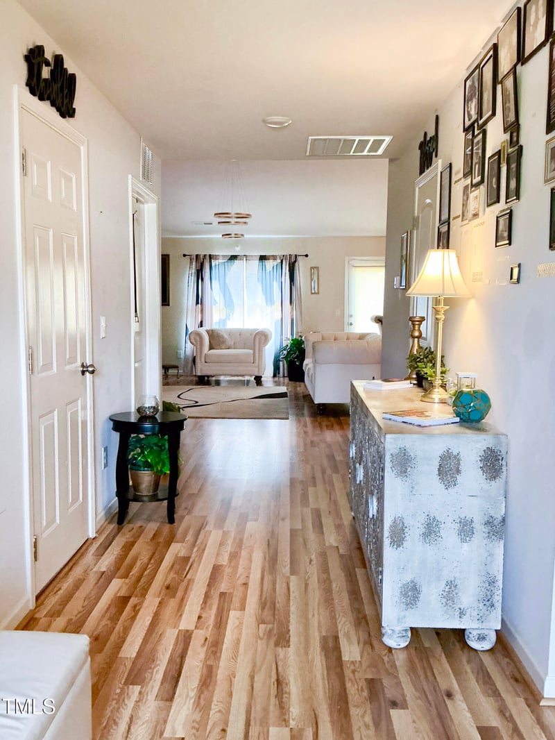 1008 Gold Cir, Mebane, NC 27302