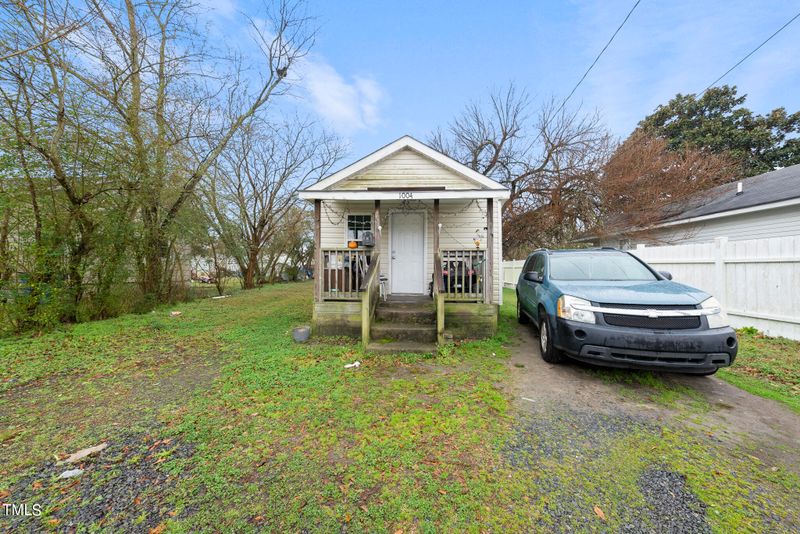 1008 E Harnett St, Dunn, NC 28334