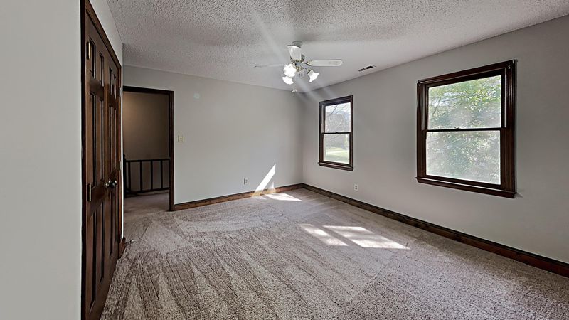 1008 Harvest Mill Ct, Raleigh, NC 27610