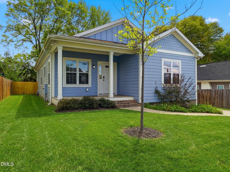 1008 Holloway St, Durham, NC 27701