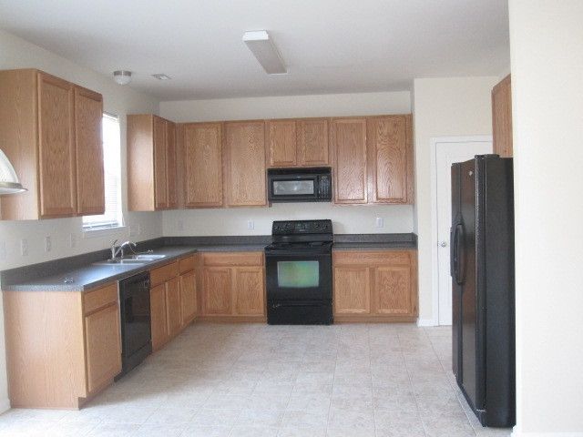 1008 Martin Bench Ct, Wake Forest, NC 27587