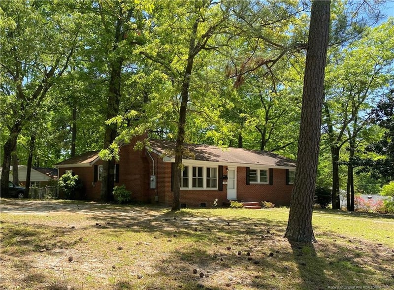 1008 Mohawk Ave, Fayetteville, NC 28303