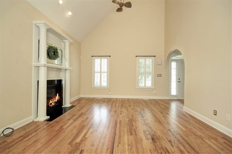 1008 Newburgh Cir, Raleigh, NC 27603