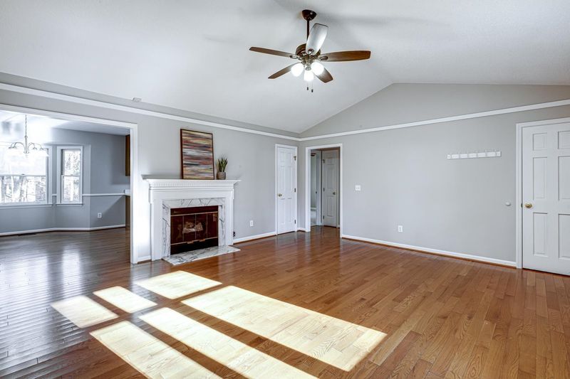 1008 Oak Twig Dr, Raleigh, NC 27603