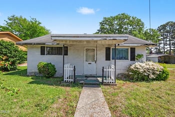 1008 Seaboard St, Goldsboro, NC 27530