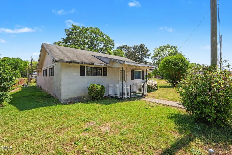 1008 Seaboard St, Goldsboro, NC 27530