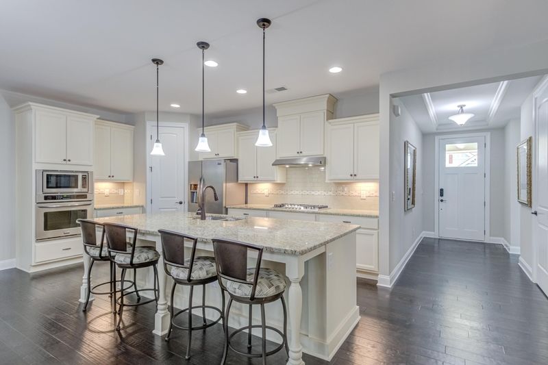 1008 Steinbeck Dr, Durham, NC 27703
